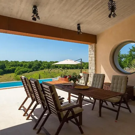 Casa Peru * 罗维尼