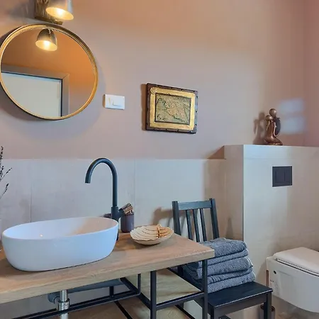 Casa Peru * 罗维尼